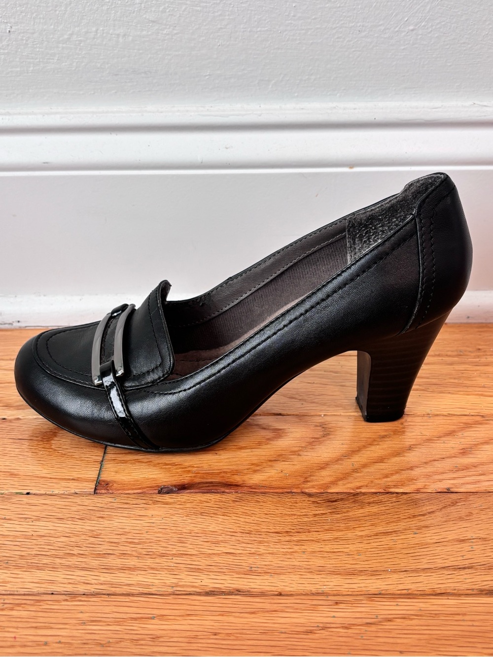 SoftShoe by Medicus Melissa Black Comfort Heels Pumps Women’s 7M Silver Accent - Picture 5 of 13